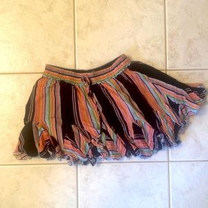 Skirt- Aakaa- M